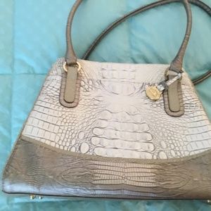 Brahmin Shoulderbag